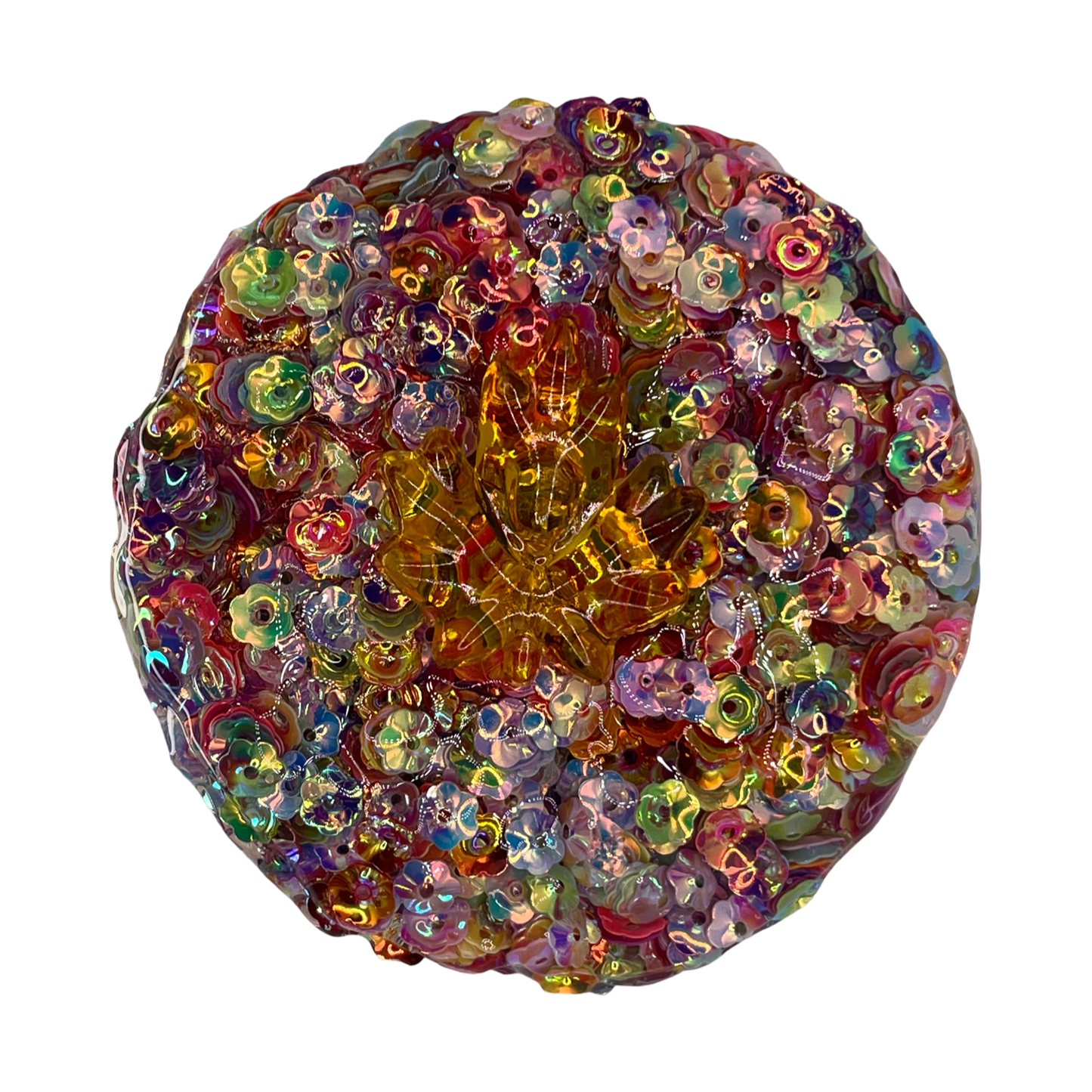 metallic
flower cup sequin topper with leaf charm